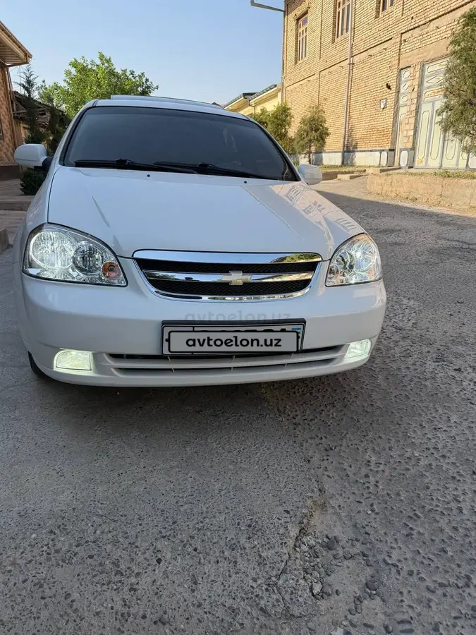 Chevrolet Lacetti,  3 позиция