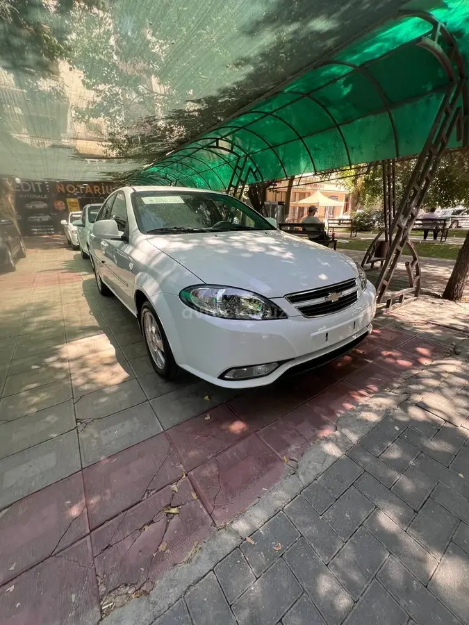Chevrolet Gentra,  1 позиция
