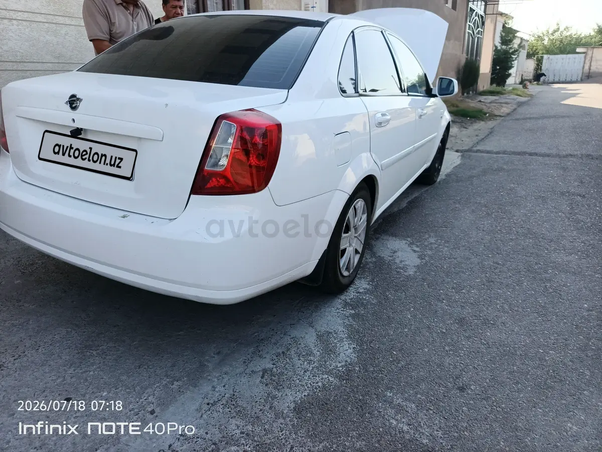 Chevrolet Gentra,  3 позиция