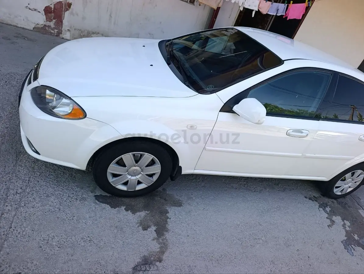 Chevrolet Gentra,  2 позиция