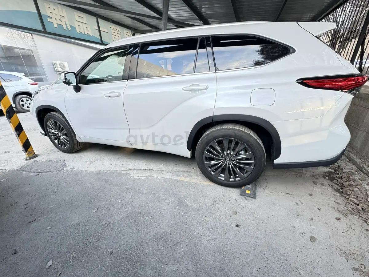 Toyota Xa