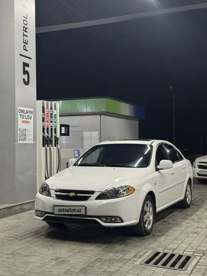 Chevrolet Gentra,  3 позиция