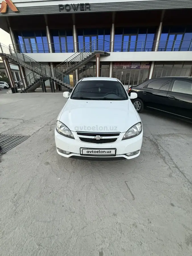 Chevrolet Gentra,  2 позиция