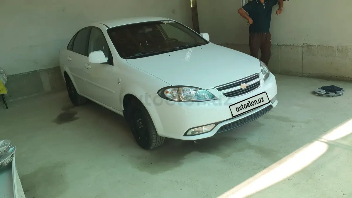 Chevrolet Gentra,  2 позиция