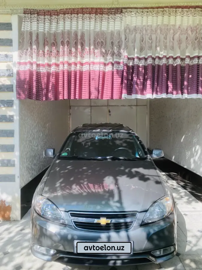 Chevrolet Gentra,  3 позиция