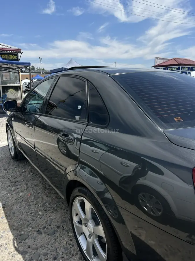 Chevrolet Gentra,  3 позиция