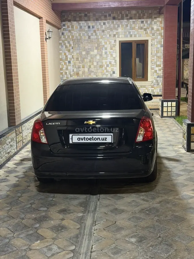 Chevrolet Gentra,  3 позиция