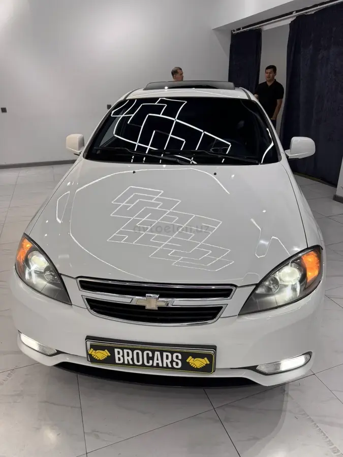 Chevrolet Gentra,  3 позиция