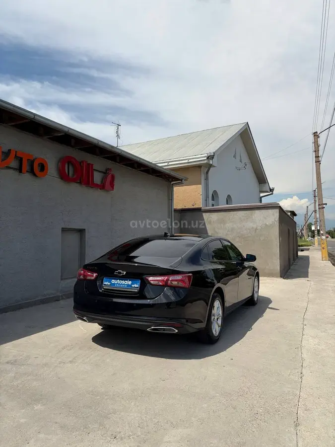 Chevrolet Malibu 2