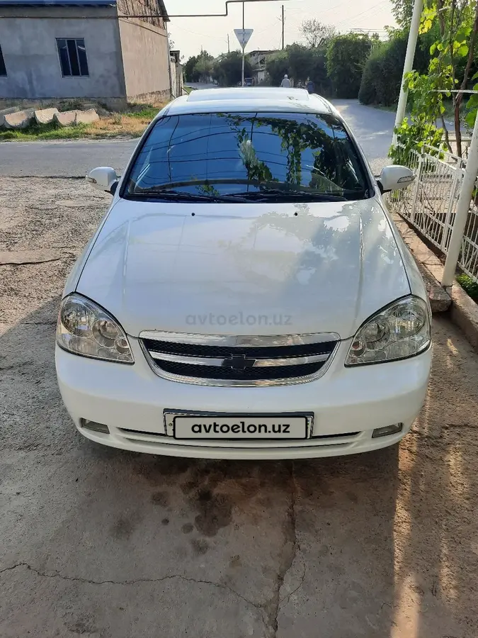 Chevrolet Lacetti,  3 позиция