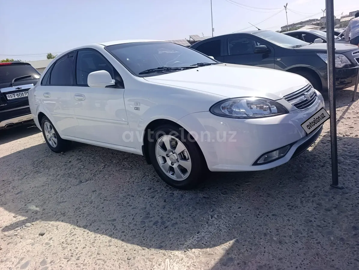 Chevrolet Gentra,  3 позиция