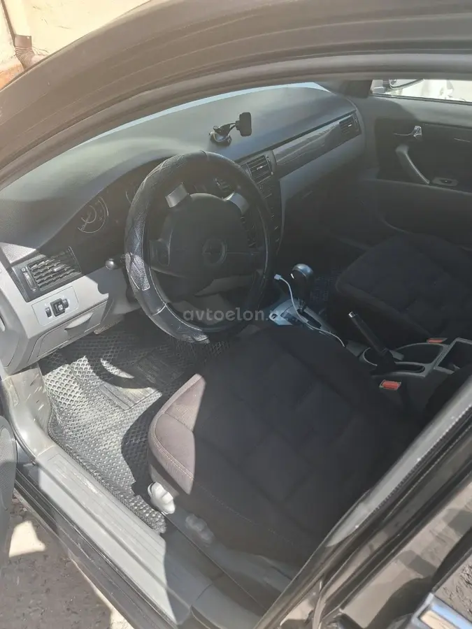 Chevrolet Gentra,  3 позиция