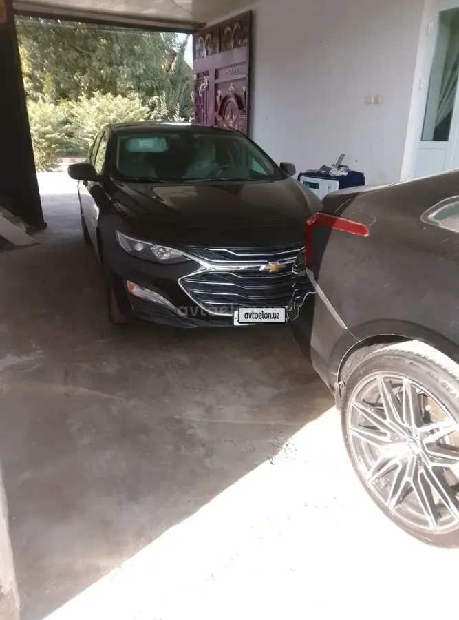 Chevrolet Malibu 2