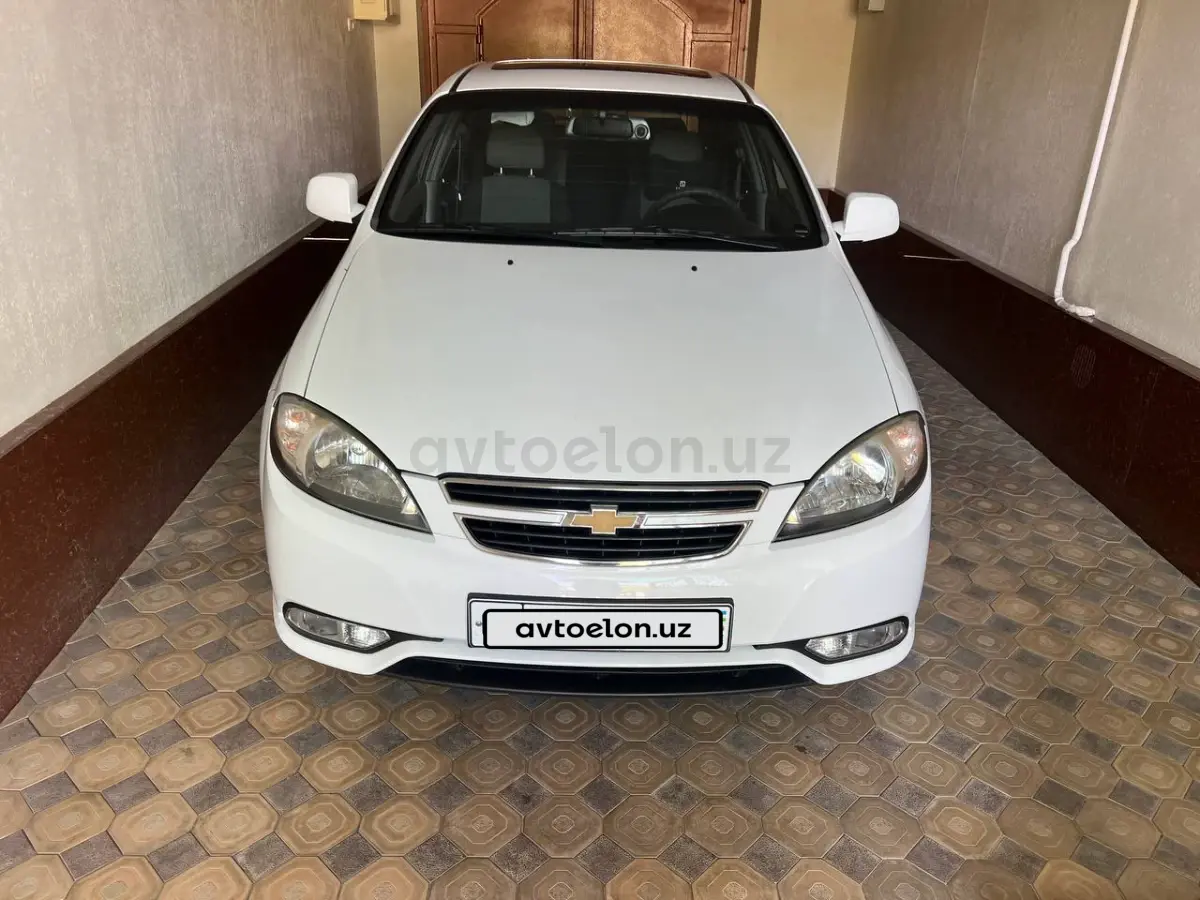 Chevrolet Lacetti,  3 позиция