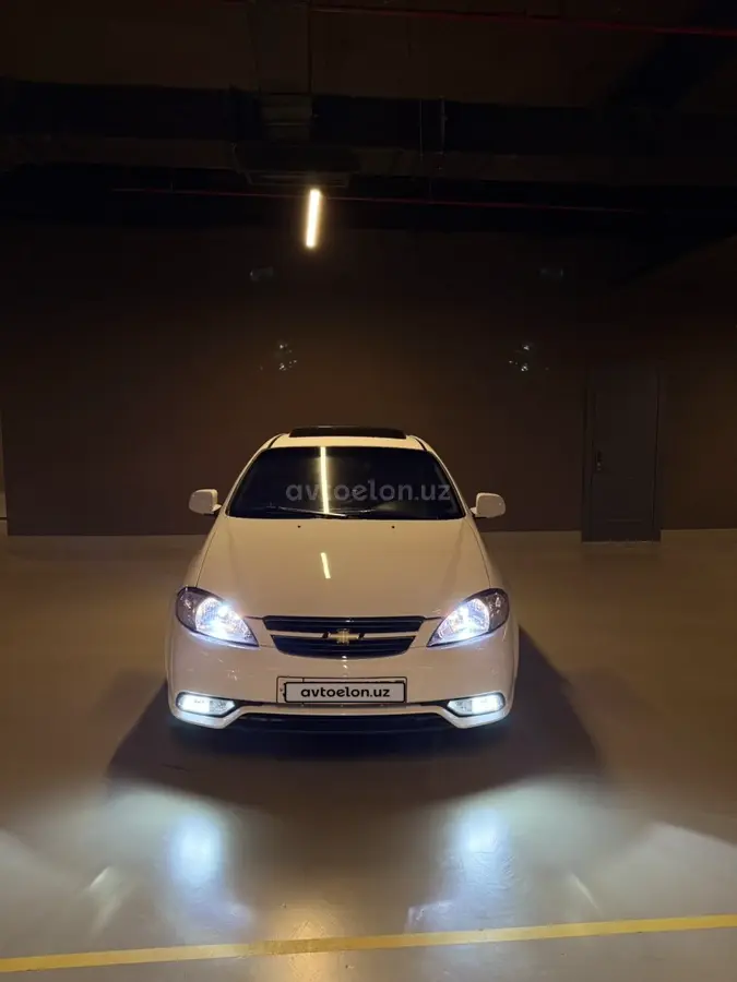Chevrolet Gentra,  3 позиция