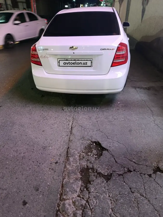 Chevrolet Lacetti,  3 позиция