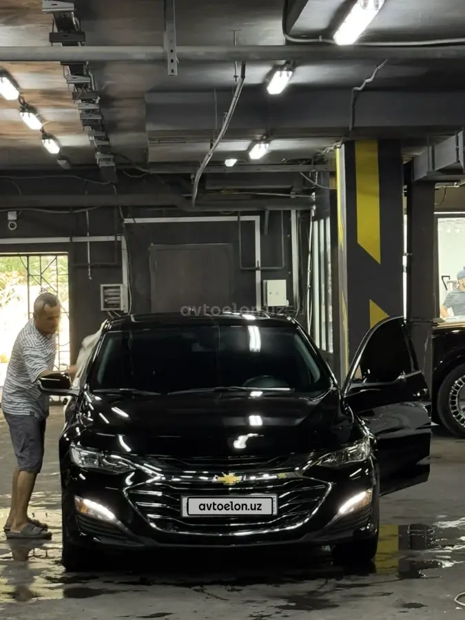 Chevrolet Malibu 2