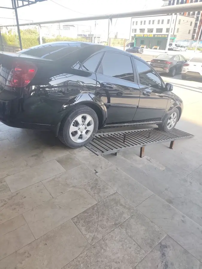 Chevrolet Gentra,  3 позиция