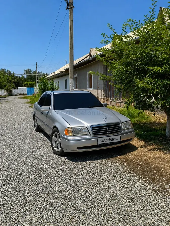 Mercedes-Benz C 200