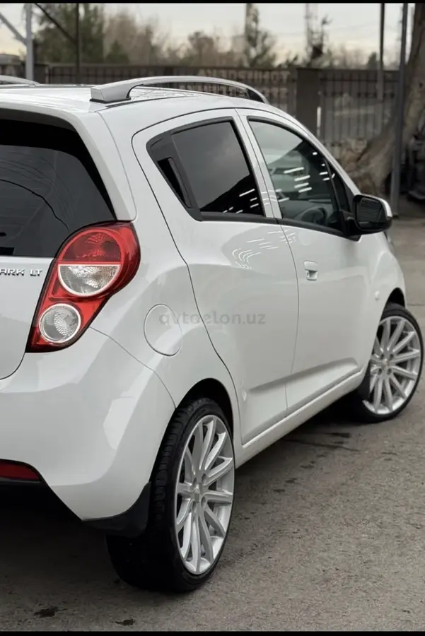 Chevrolet Spark,  4 позиция