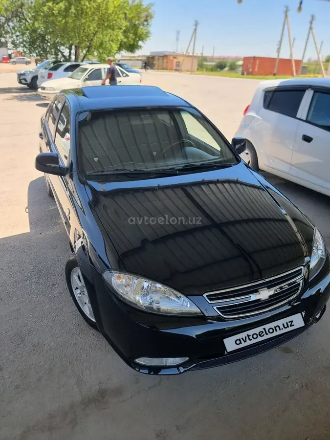 Chevrolet Gentra,  3 позиция
