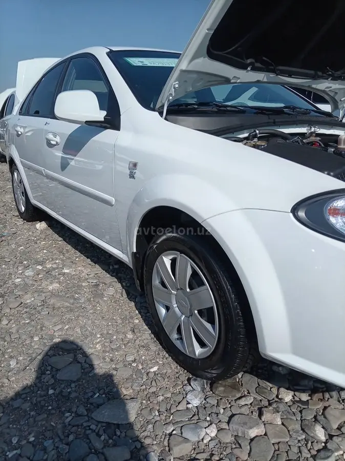 Chevrolet Lacetti,  3 позиция