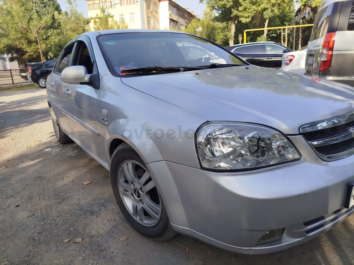 Chevrolet Lacetti,  3 позиция