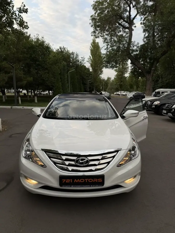 Hyundai Sonata
