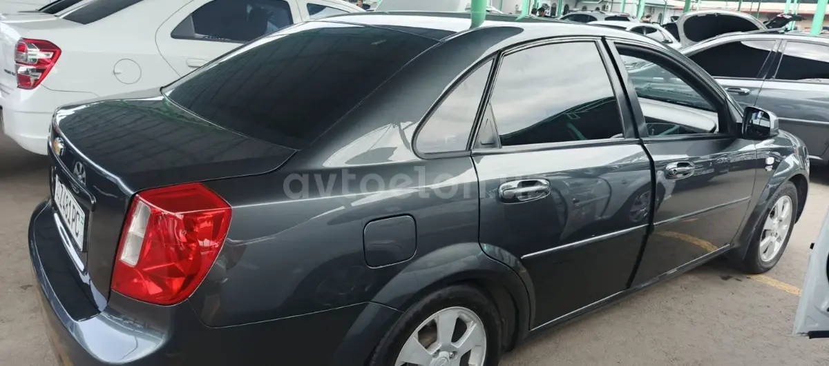 Chevrolet Gentra,  2 позиция
