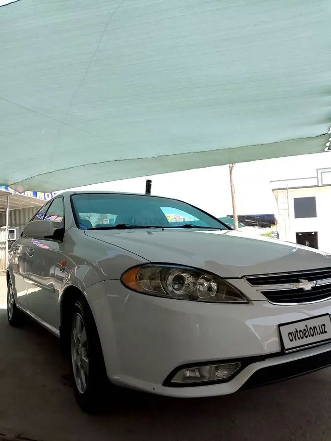 Chevrolet Gentra,  2 позиция