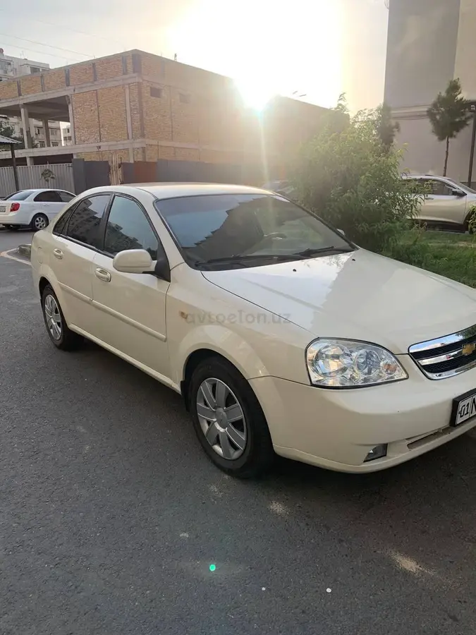Chevrolet Lacetti,  2 позиция