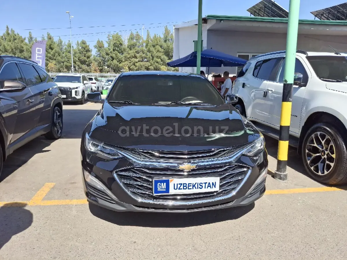 Chevrolet Malibu 2