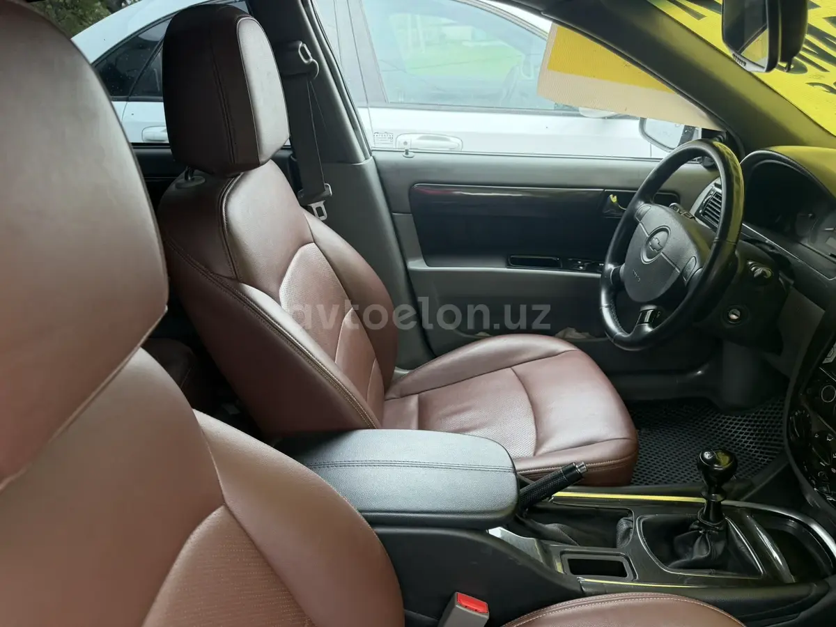 Chevrolet Gentra,  2 позиция