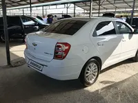 Белый Chevrolet Cobalt, 4 позиция 2015 года, КПП Автомат, в Фергана за 6 500 y.e. id7533106