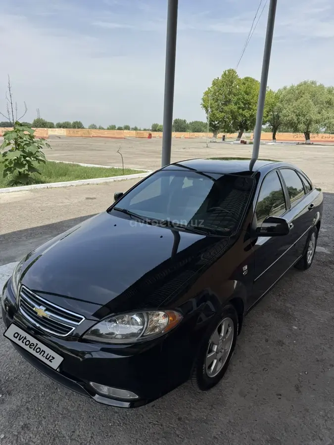 Chevrolet Gentra,  3 позиция