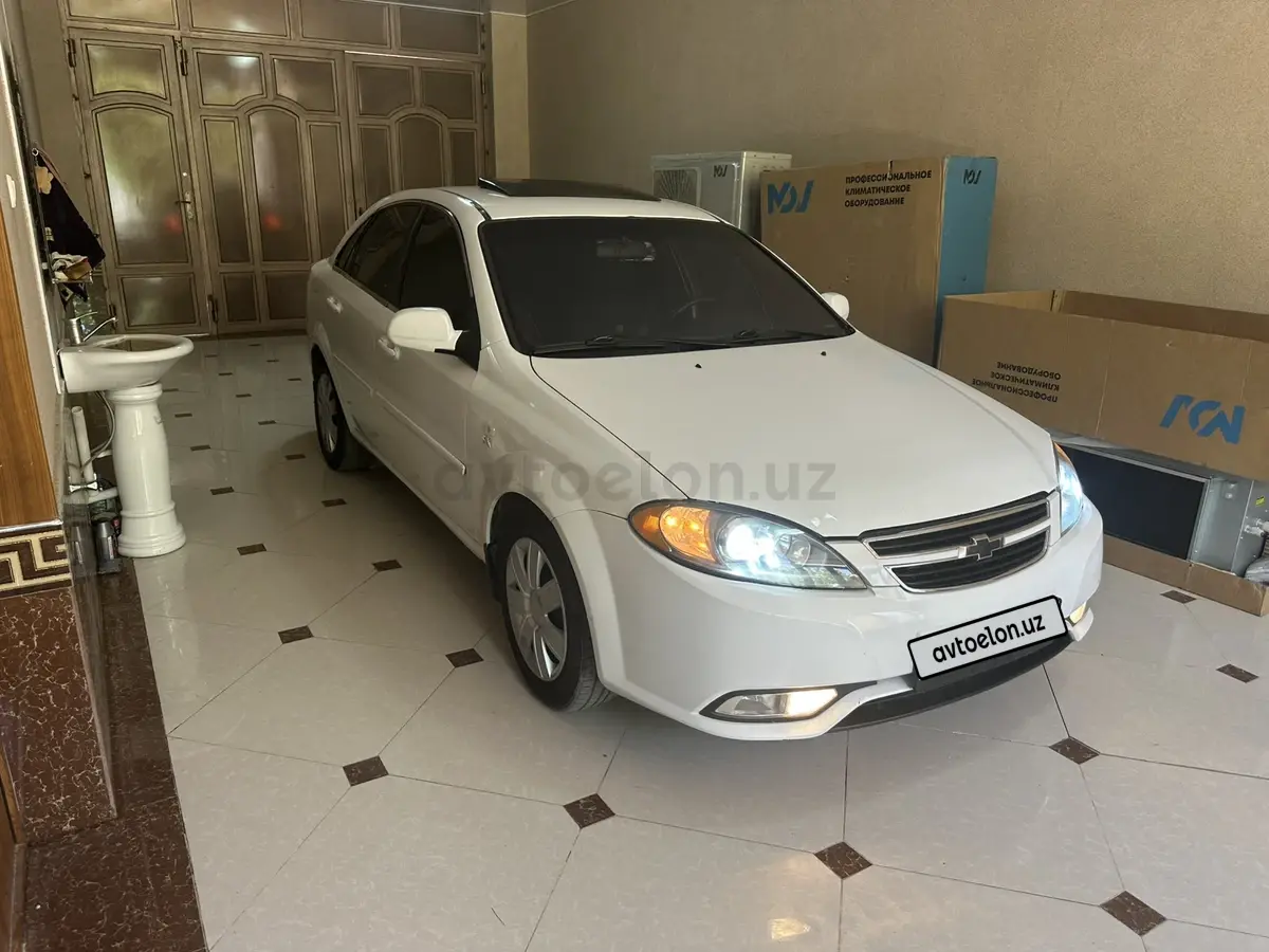 Chevrolet Lacetti,  2 позиция