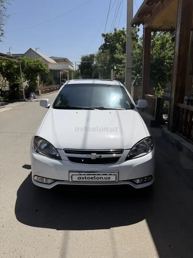 Chevrolet Gentra,  3 позиция