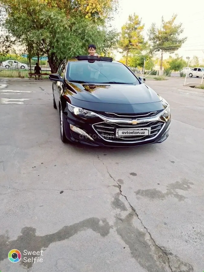 Chevrolet Malibu 2