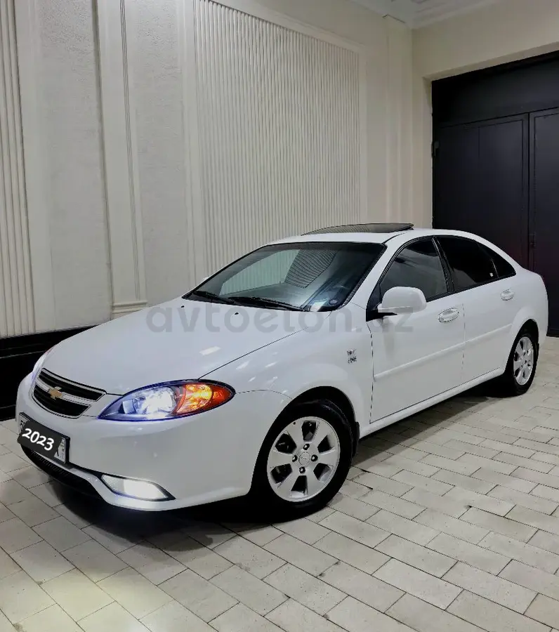 Chevrolet Gentra,  3 позиция