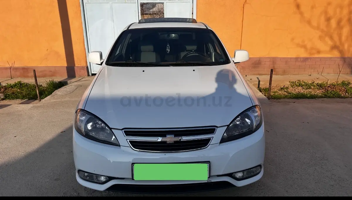 Chevrolet Gentra,  3 позиция