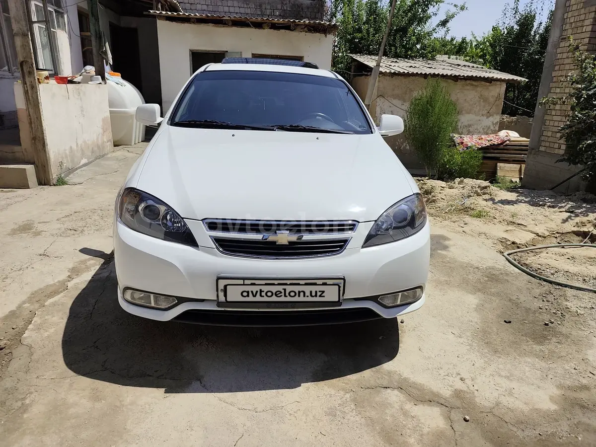 Chevrolet Gentra,  3 позиция