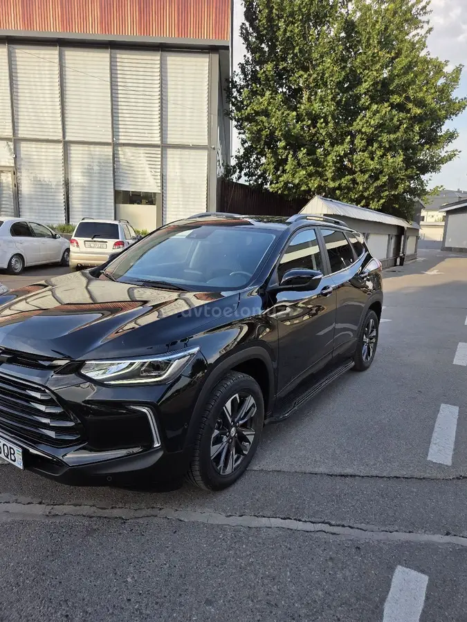 Chevrolet Tracker 2