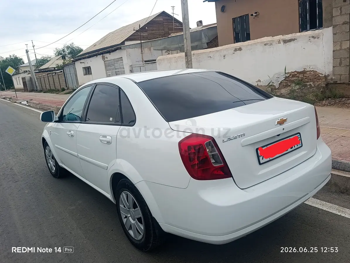 Chevrolet Gentra,  2 позиция