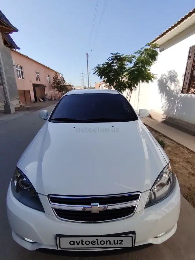 Chevrolet Gentra,  3 позиция