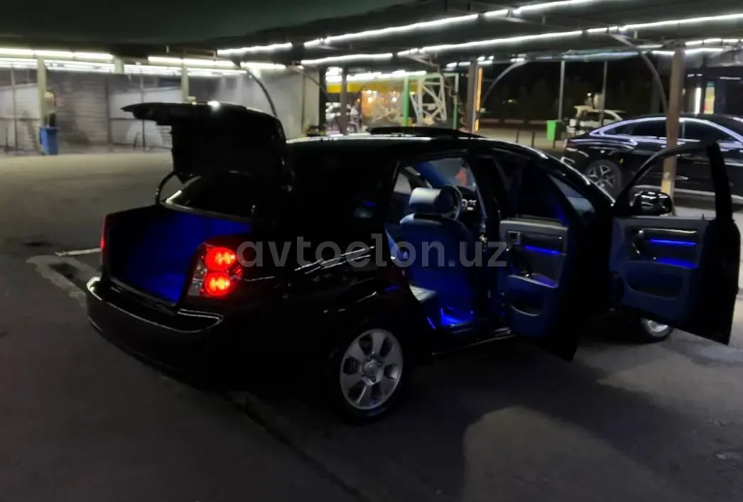 Chevrolet Gentra,  3 позиция