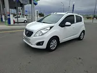 Белый Chevrolet Spark, 2 позиция 2019 года, КПП Механика, в Фергана за 5 500 y.e. id7009168