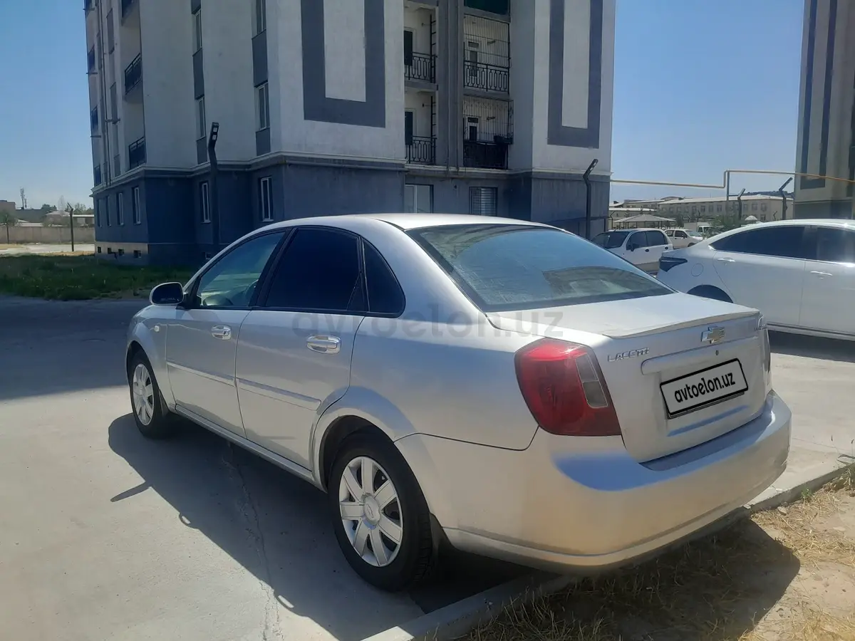 Chevrolet Lacetti,  2 позиция