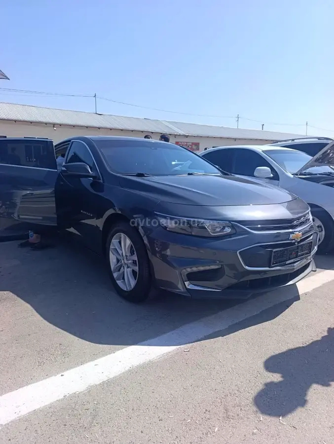 Chevrolet Malibu 2