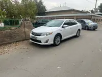 Белый Toyota Camry 2012 года, в Ташкент за 15 800 y.e. id7604757