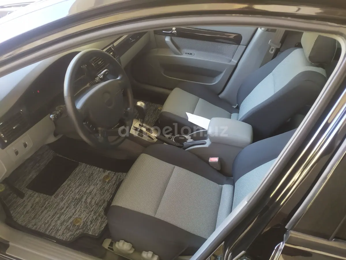 Chevrolet Gentra,  3 позиция